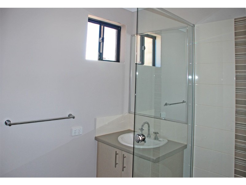 6 Kupu Gate, Success WA 6164