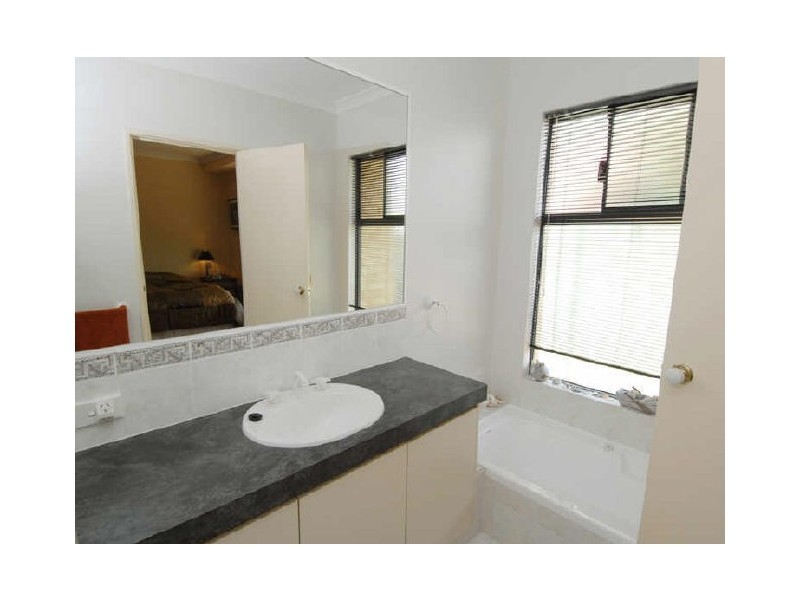 10 Caphorn Close, Bibra Lake WA 6163