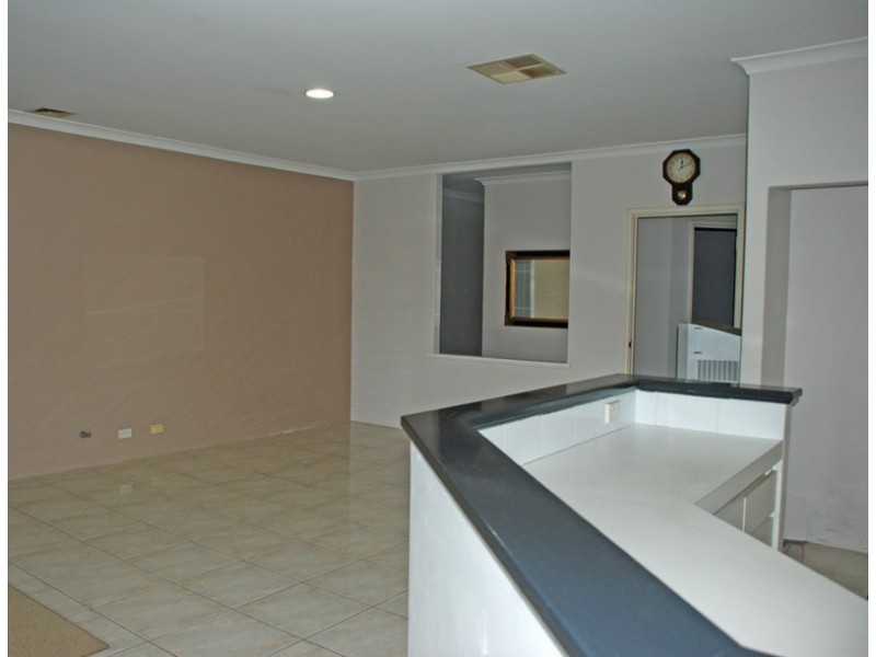 21 Stanley Grove, Winthrop WA 6150