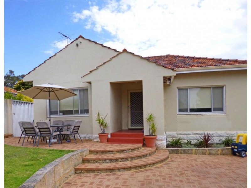 69 Reynolds Road, Mount Pleasant WA 6153