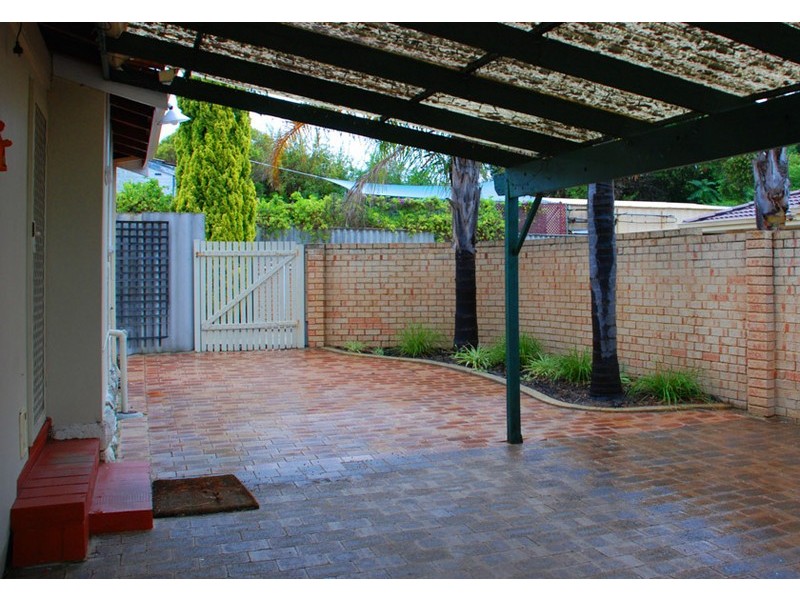 69 Reynolds Road, Mount Pleasant WA 6153