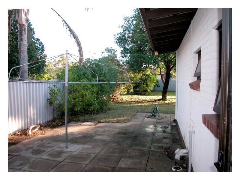 9 Hunt Street, Thornlie WA 6108