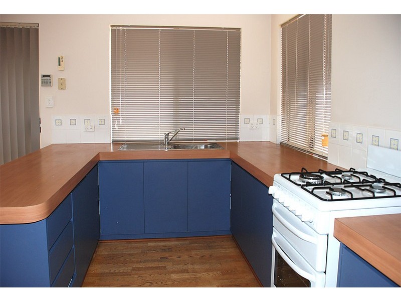 32 Lucas Street, Willagee WA 6156