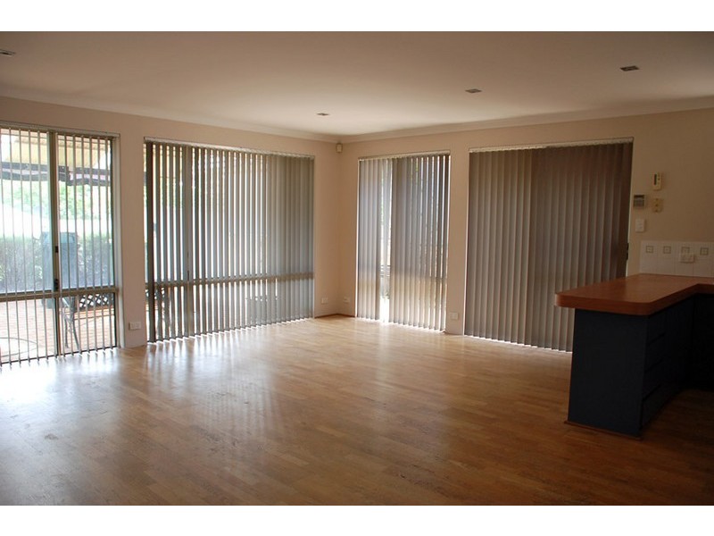 32 Lucas Street, Willagee WA 6156