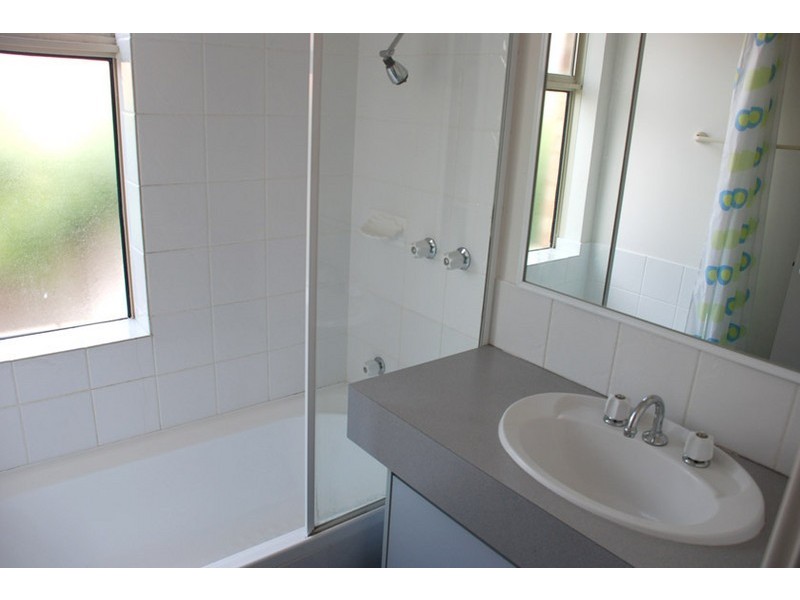 32 Lucas Street, Willagee WA 6156