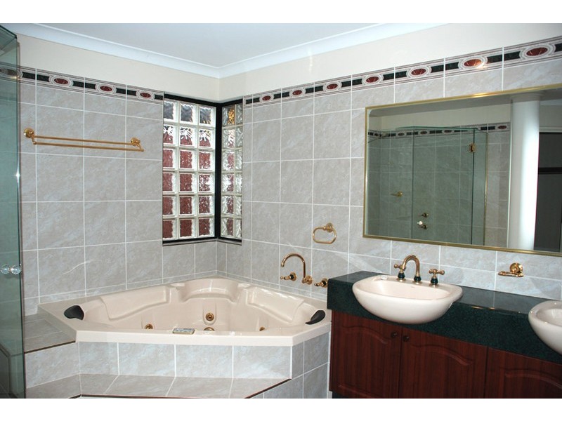 8 Wauhop Circle, Beeliar WA 6164