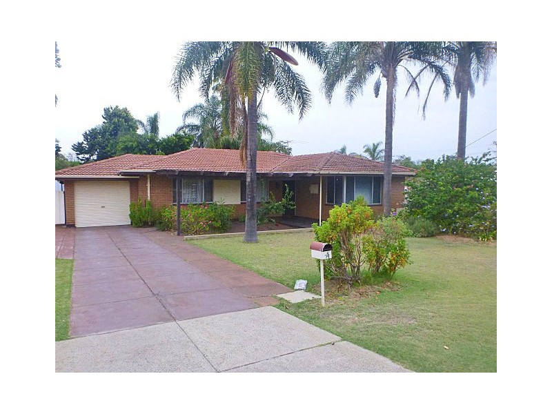 4 Hall Place, Kardinya WA 6163