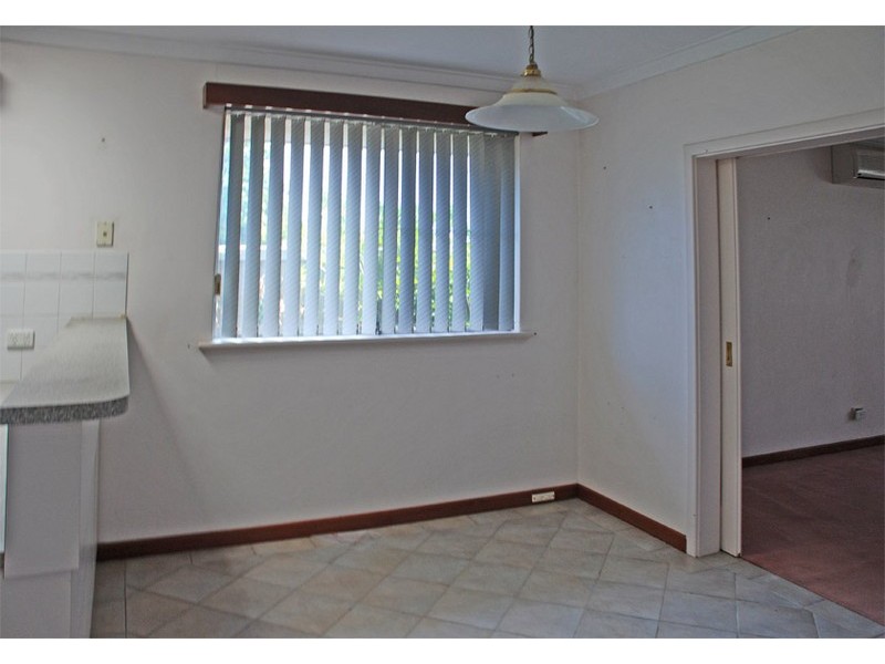 4 Hall Place, Kardinya WA 6163