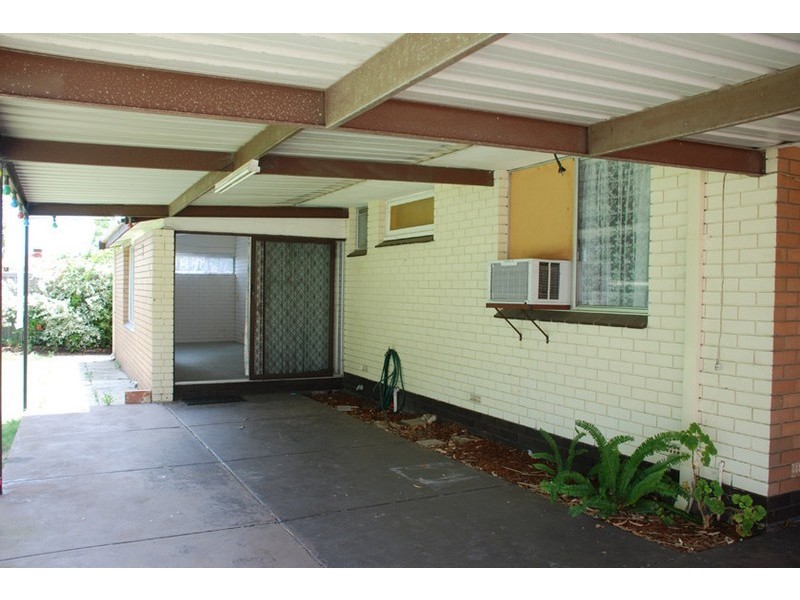4 Hall Place, Kardinya WA 6163