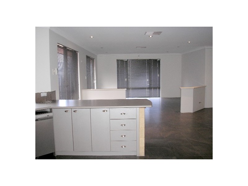 31 Tarradee Circuit, Thornlie WA 6108