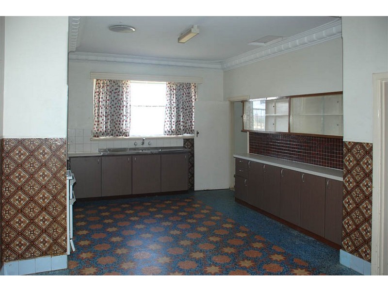 21 Shallcross Street, Yangebup WA 6164