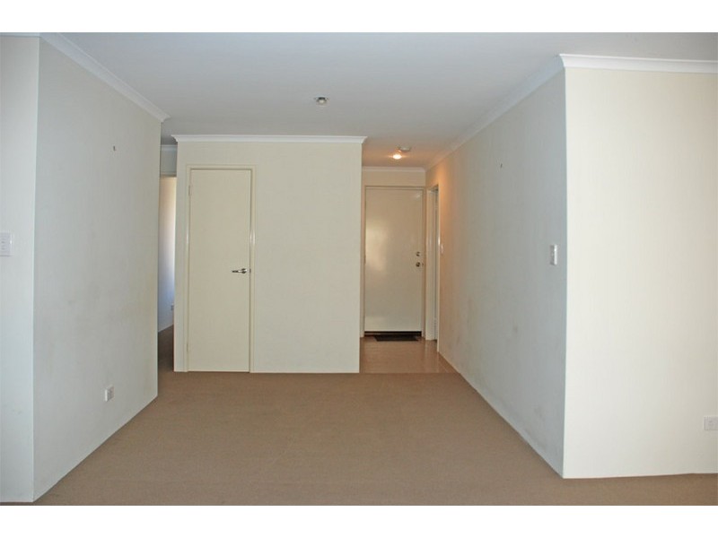 11/1 Coojong Link, Success WA 6164