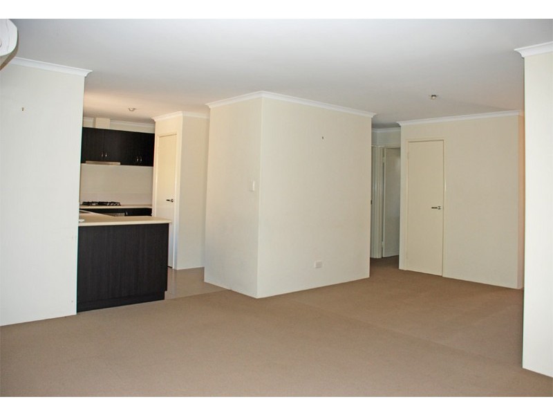 11/1 Coojong Link, Success WA 6164