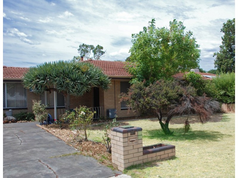 52 Gilbertson Road, Kardinya WA 6163