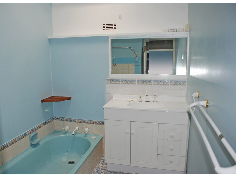 1 Skeahan Street, Spearwood WA 6163