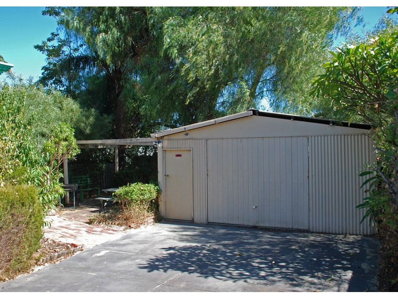 1 Skeahan Street, Spearwood WA 6163