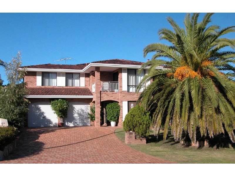 6 Cuttle Court, Mullaloo WA 6027