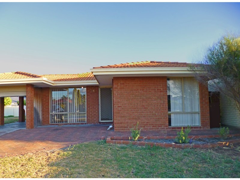 28 Challenger Drive, Thornlie WA 6108