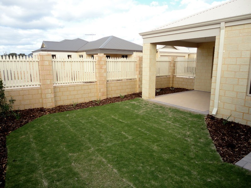 10/25 Peppermint Gardens, Aubin Grove WA 6164