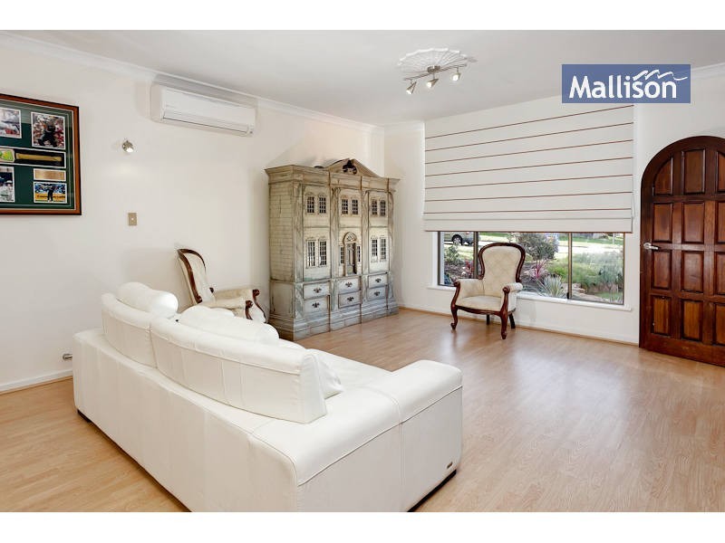 8 Studley Road, Attadale WA 6156