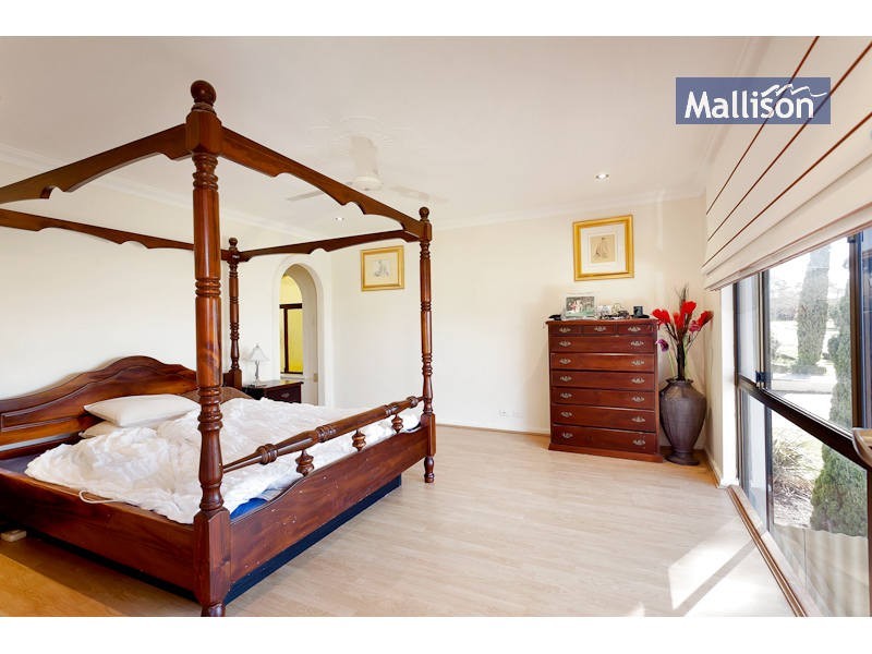 8 Studley Road, Attadale WA 6156