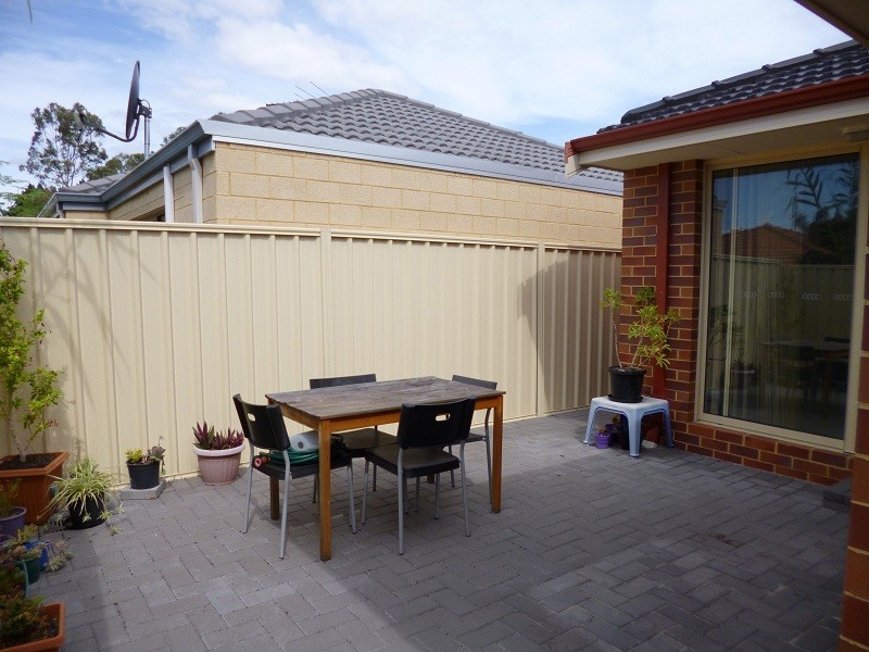 4/159 Hamilton Street, Queens Park WA 6107