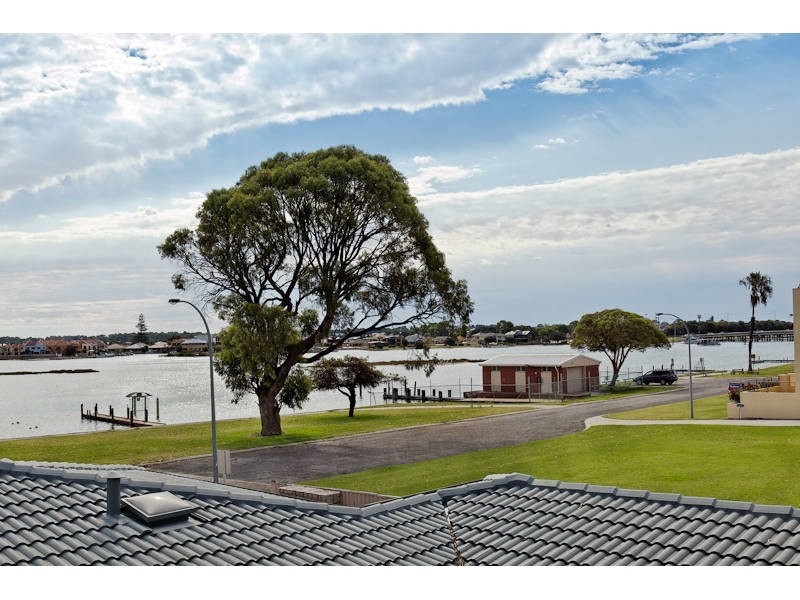 3/4 Soldiers Cove Terrace, Mandurah WA 6210