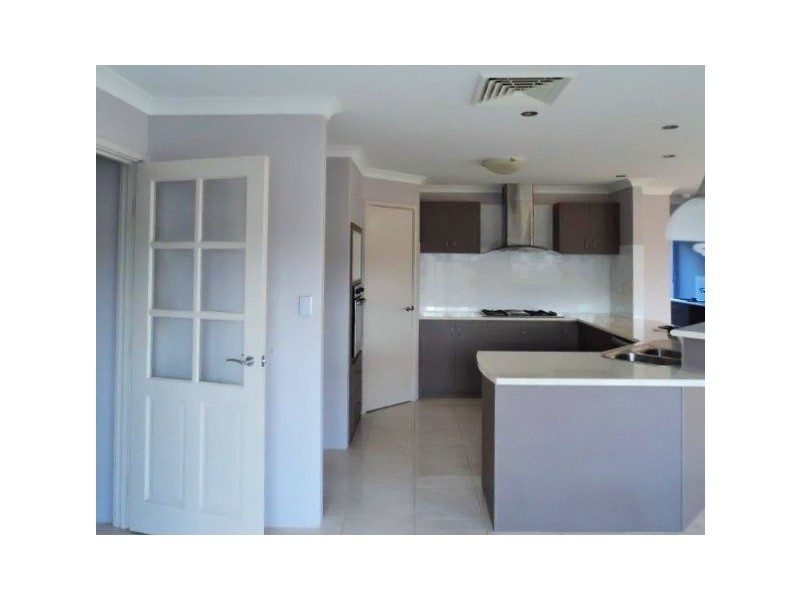 1 Brock Lane, Success WA 6164