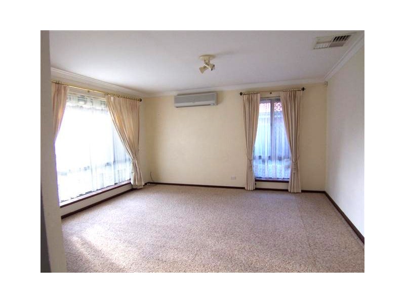 27 Duff Road, Riverton WA 6148