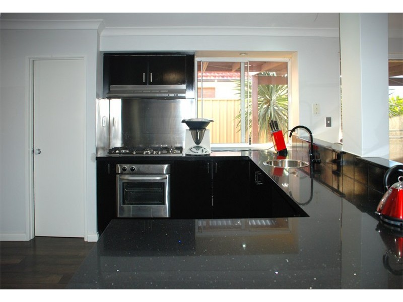 5/25 Ellesmere Circuit, Success WA 6164