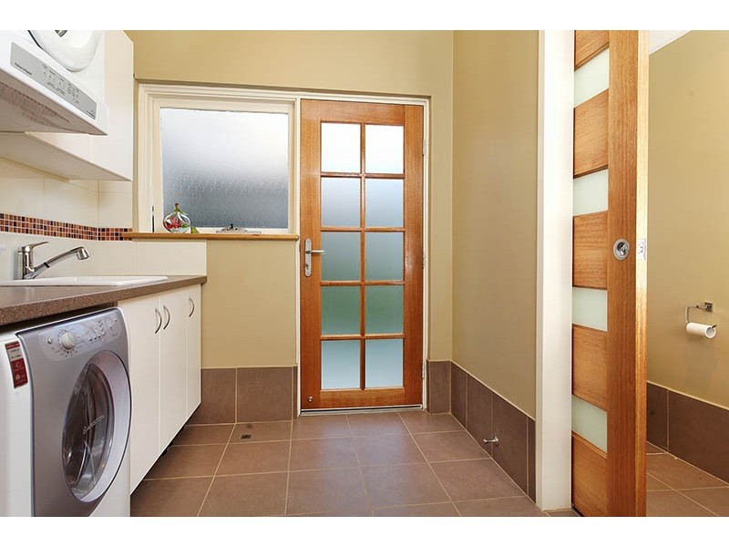 56 Williams Road, Melville WA 6156