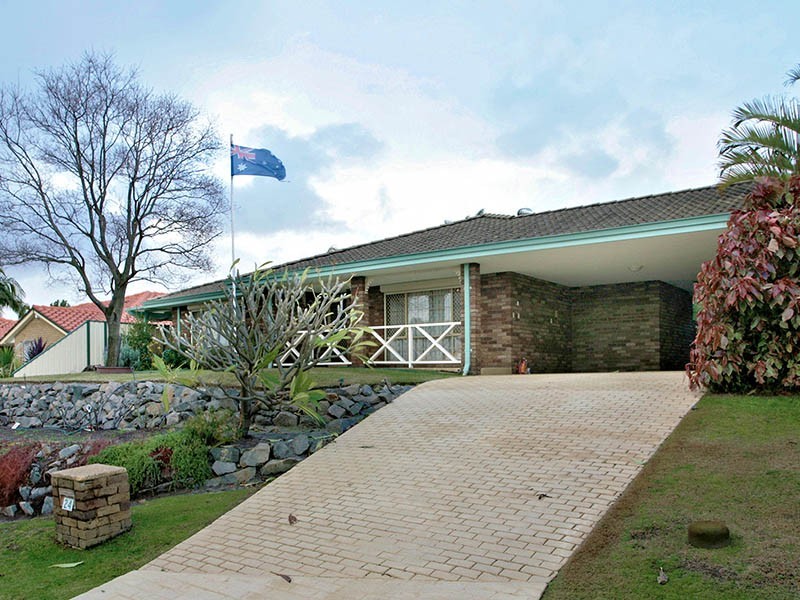 24 Hollingsworth Way, Leeming WA 6149