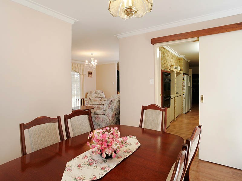 24 Hollingsworth Way, Leeming WA 6149