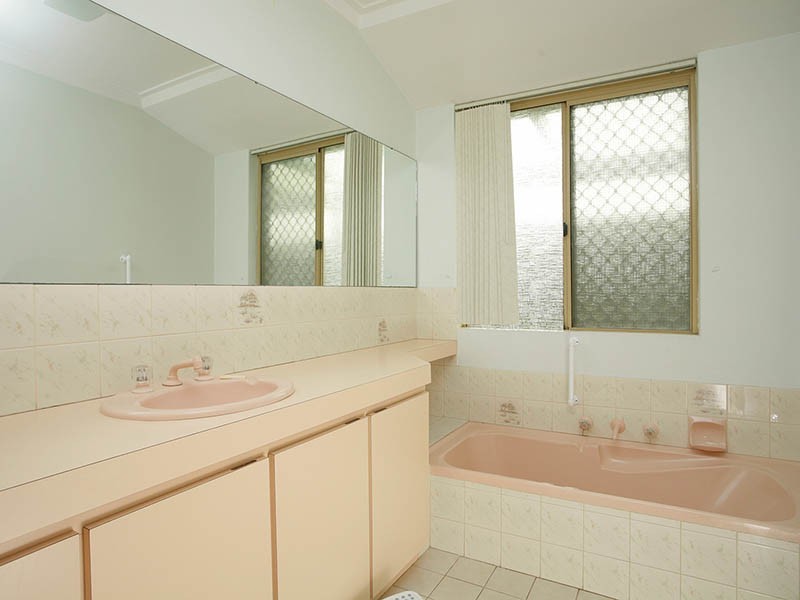 24 Hollingsworth Way, Leeming WA 6149