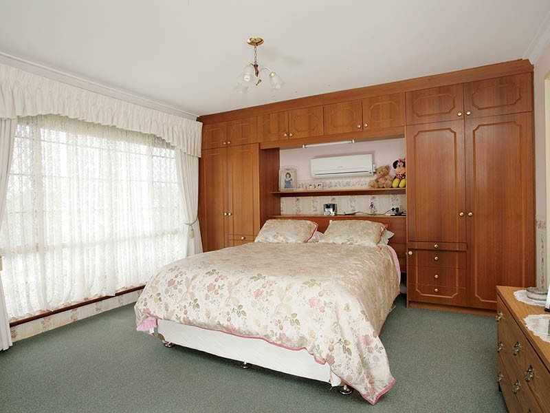 24 Hollingsworth Way, Leeming WA 6149