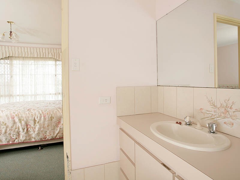 24 Hollingsworth Way, Leeming WA 6149