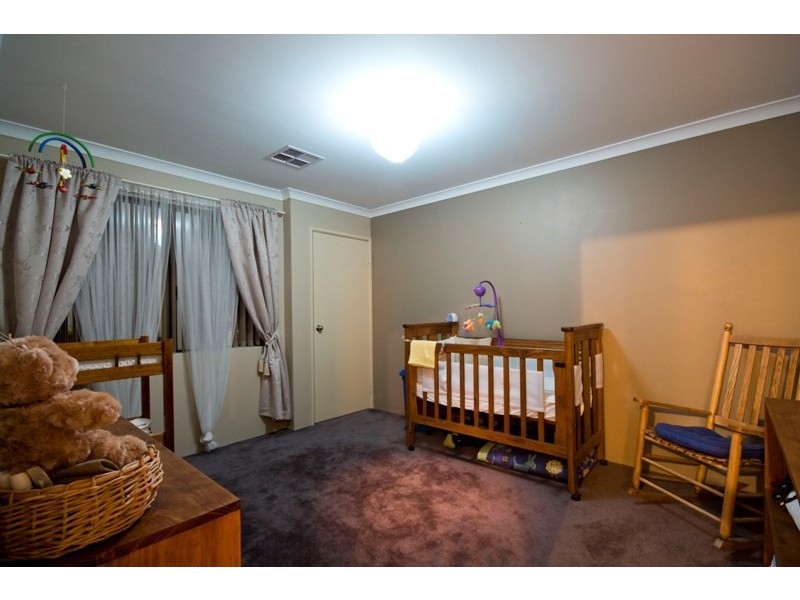 42 Whiteman Crescent, Bertram WA 6167