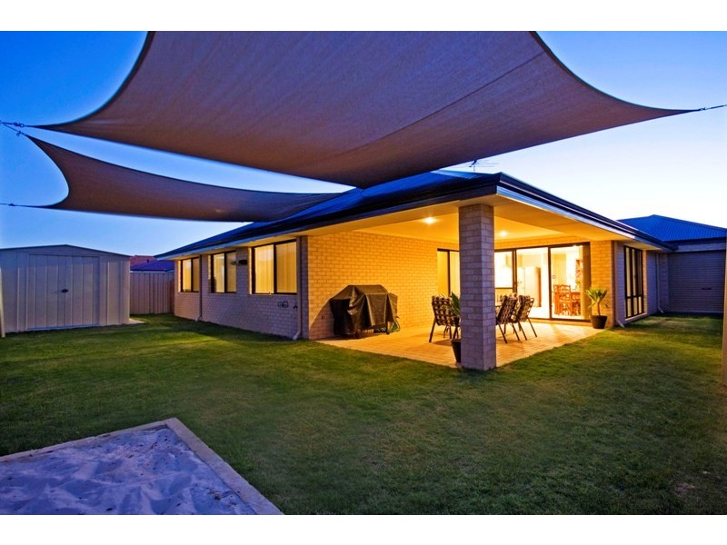 42 Whiteman Crescent, Bertram WA 6167