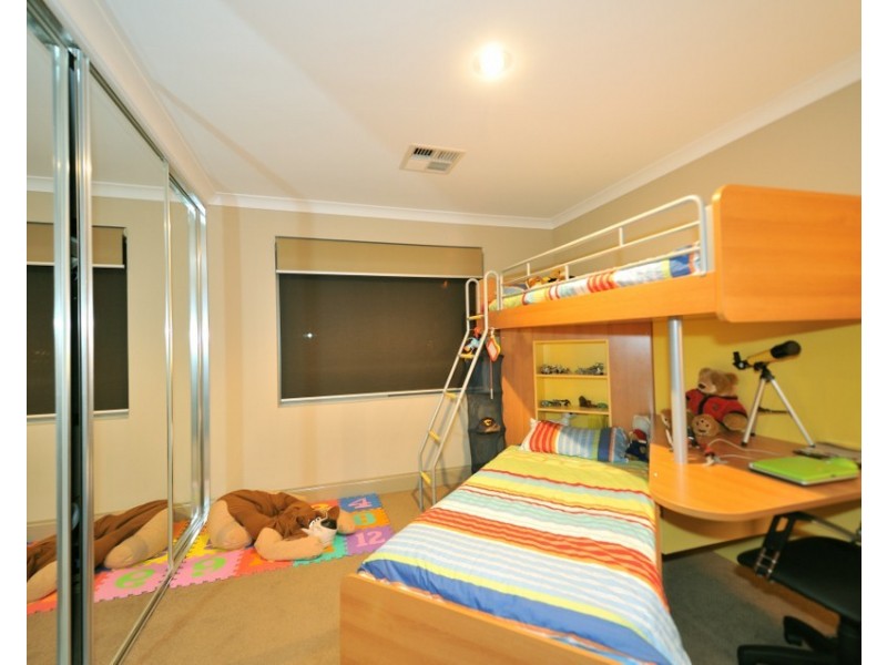 87 Aurora Drive, Atwell WA 6164