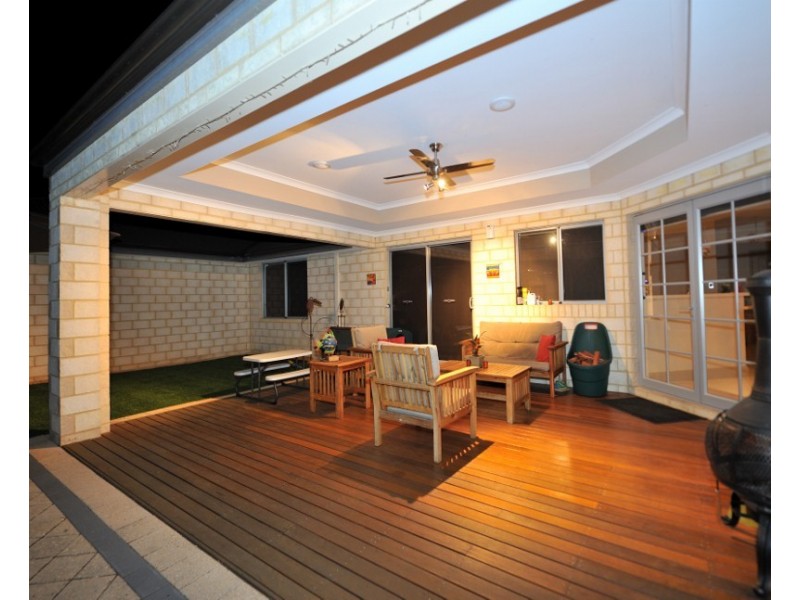 87 Aurora Drive, Atwell WA 6164