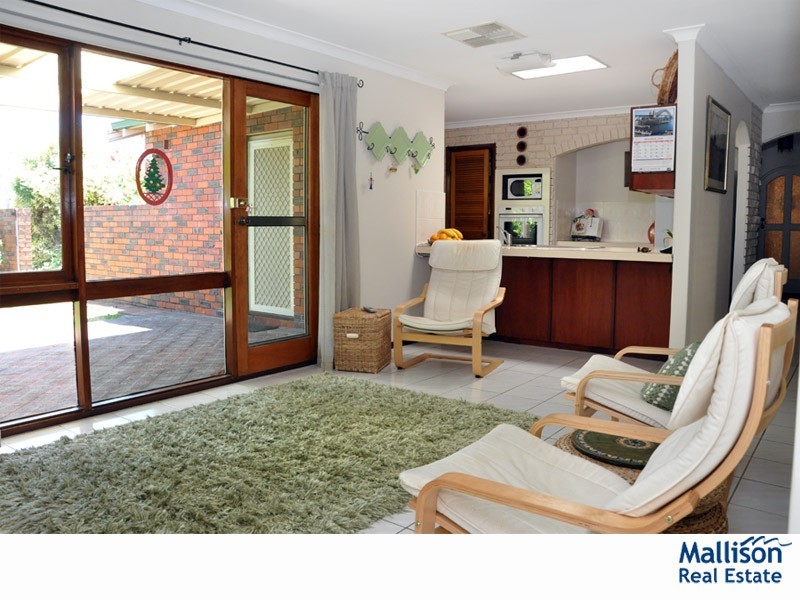 8 Quail Rise, Willetton WA 6155