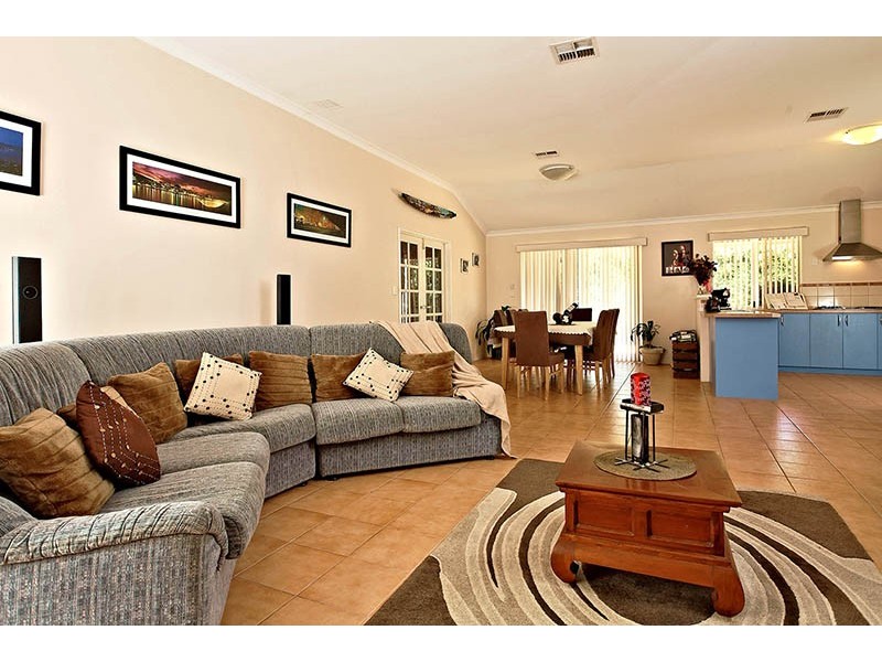 14 STRUTT PARKWAY, Southern River WA 6110