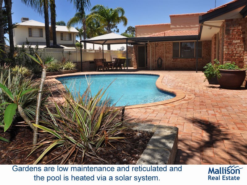 4 Fuller Close, Leeming WA 6149
