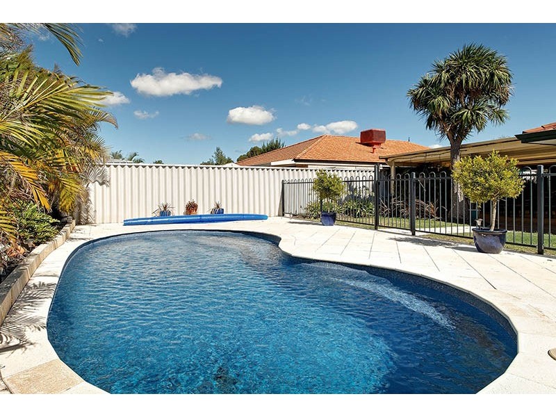 2 Cherniss Court, Success WA 6164