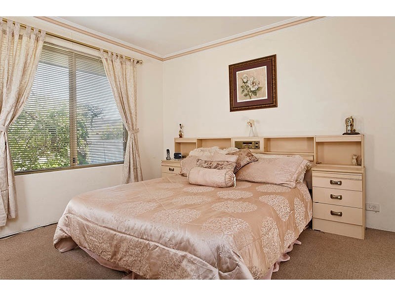 2 Cherniss Court, Success WA 6164