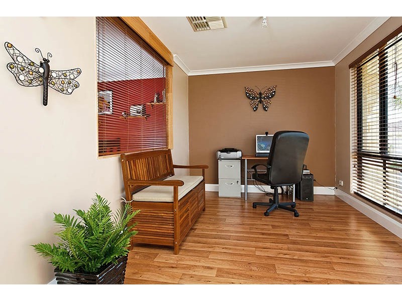 3 Hoop Place, Canning Vale WA 6155