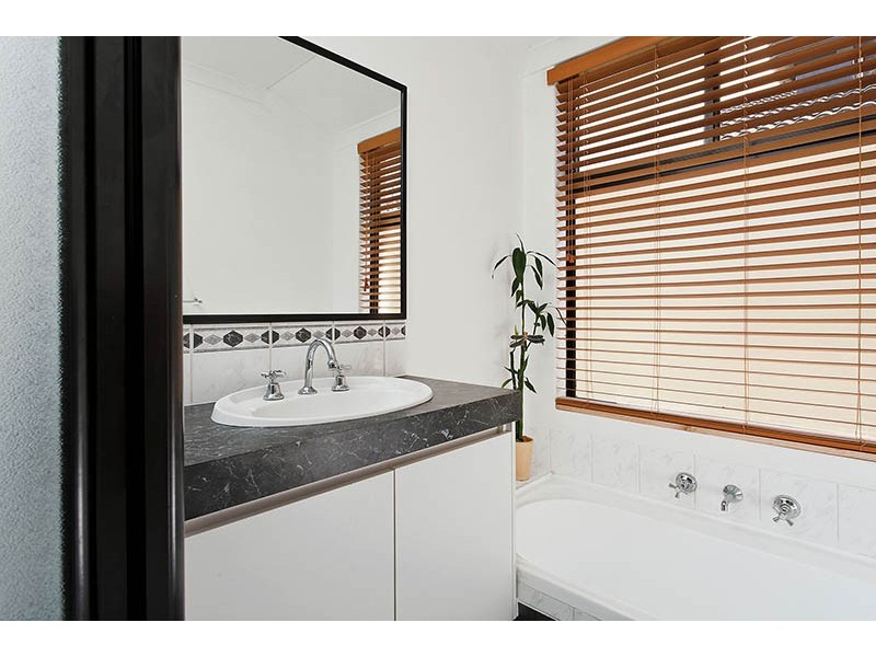 3 Hoop Place, Canning Vale WA 6155