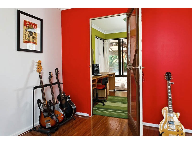 43 Shipbourne Way, Huntingdale WA 6110