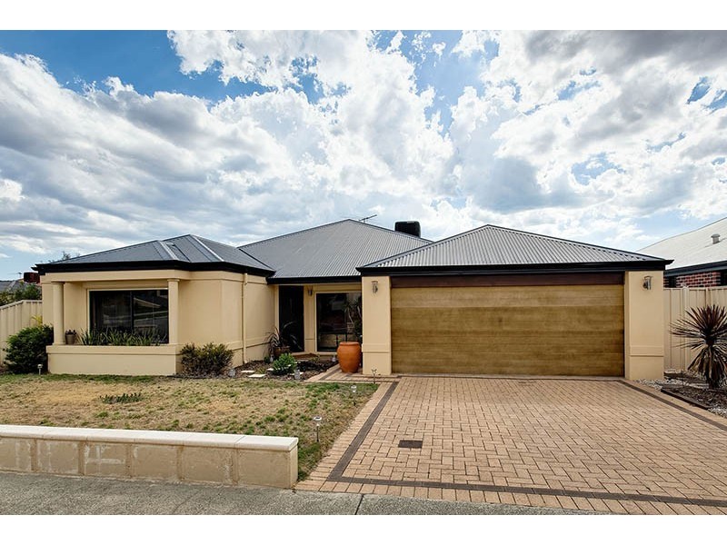 20 Sandleford Way, Hammond Park WA 6164