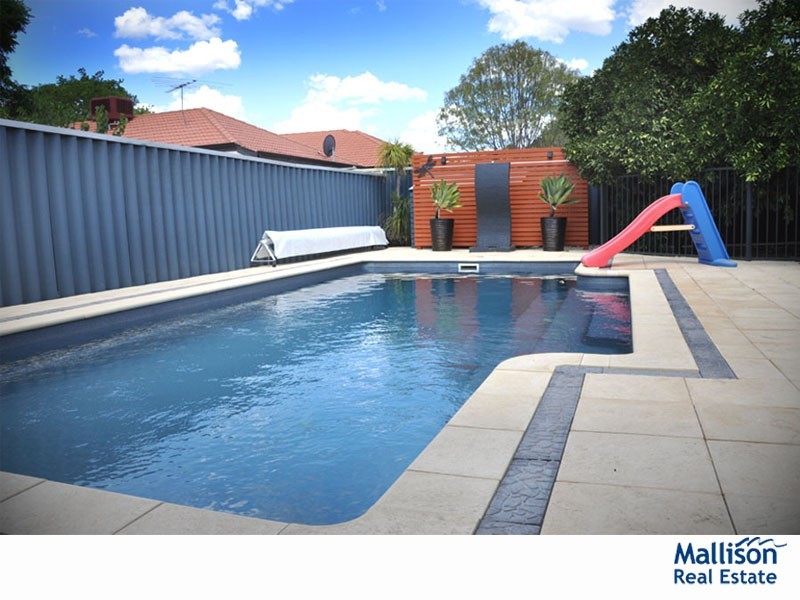 52 Pitt Street, St James WA 6102